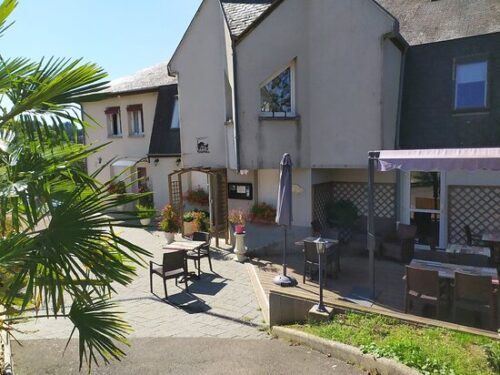 Hôtel Restaurant du Parc ( Château Chinon )