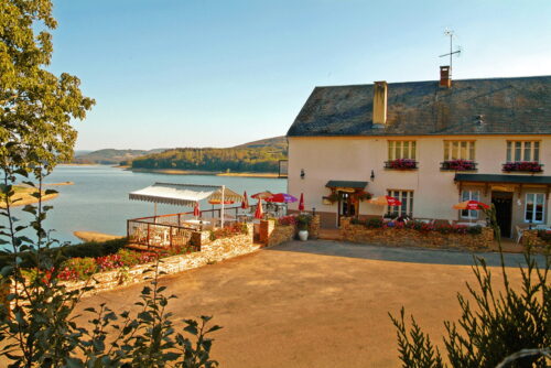 Les Terrasses du Lac ( Chaumard )